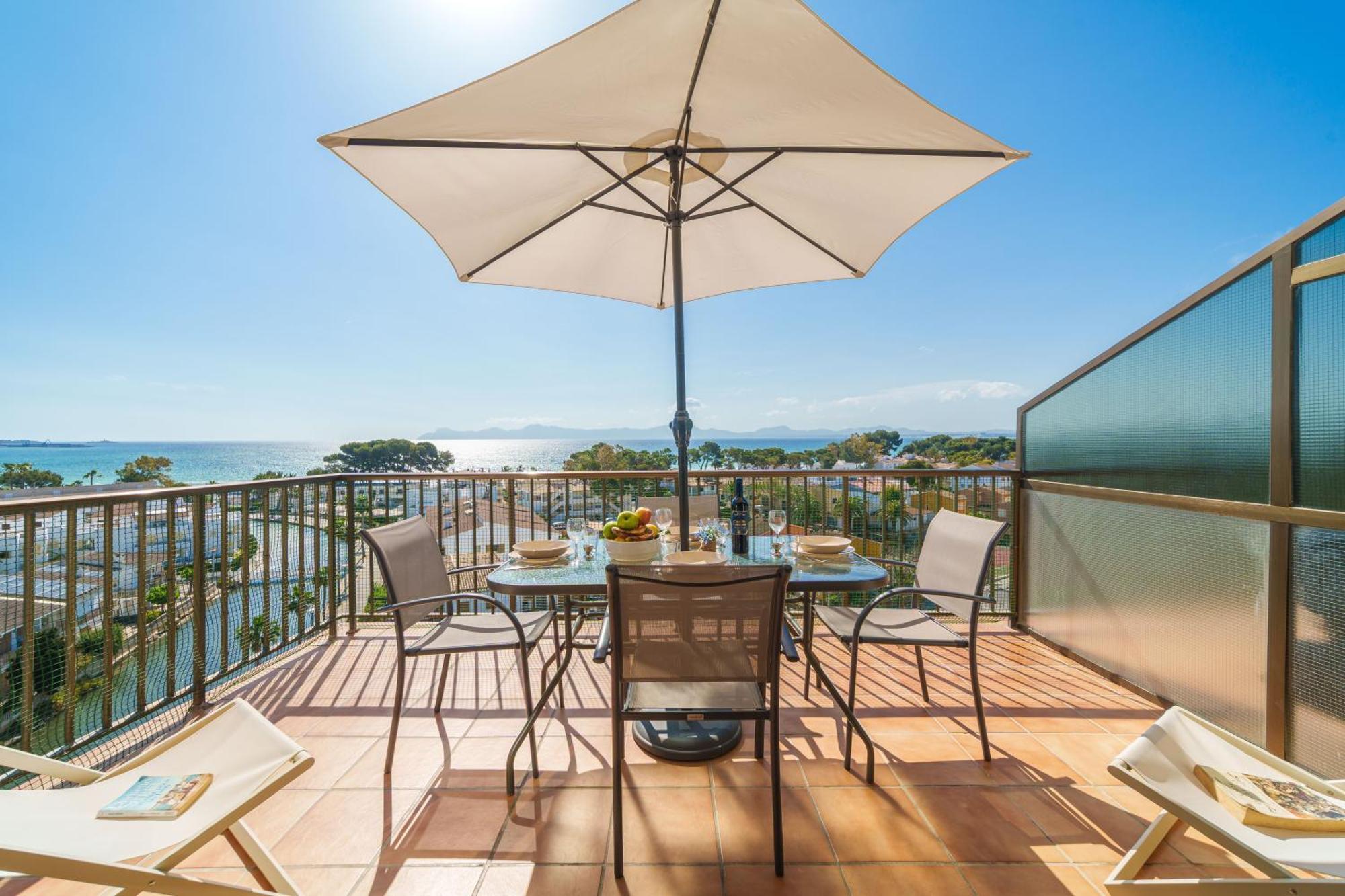 Apartment The Shell Ii, Beach Views And Pool Alcudia  Exterior photo